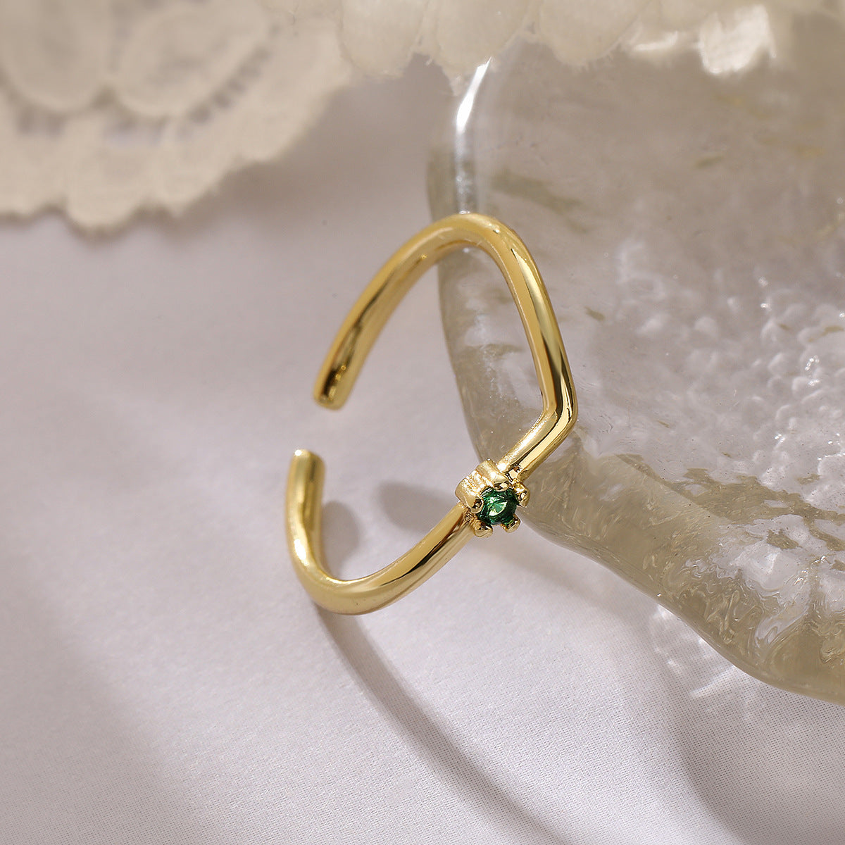 Minimalist Fashion Copper Ring with 18K Gold Plating and Zircon Inlay for Women, Irregular Open Band Design
