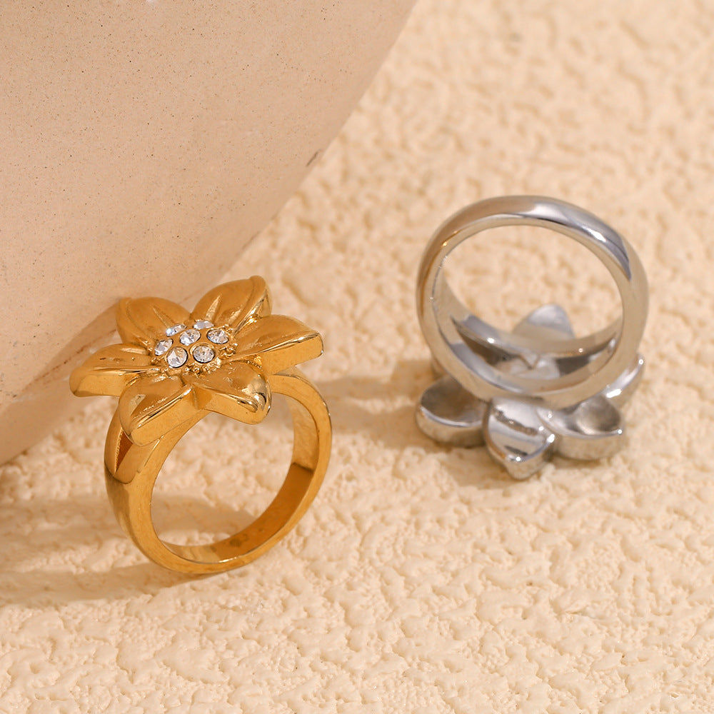 Vintage Elegant Floral 18K Gold Plated Stainless Steel Rhinestone Ring for Women