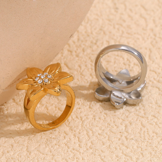 Vintage Elegant Floral 18K Gold Plated Stainless Steel Rhinestone Ring for Women