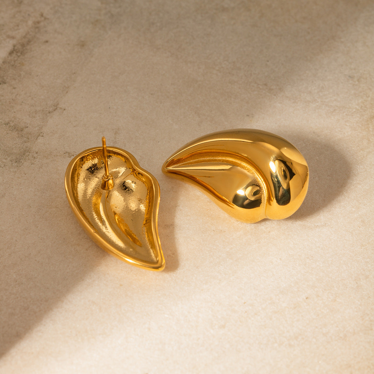 Orecchini a Cuore a Goccia da Donna Minimalisti in Acciaio Inossidabile Placcato Oro 18K