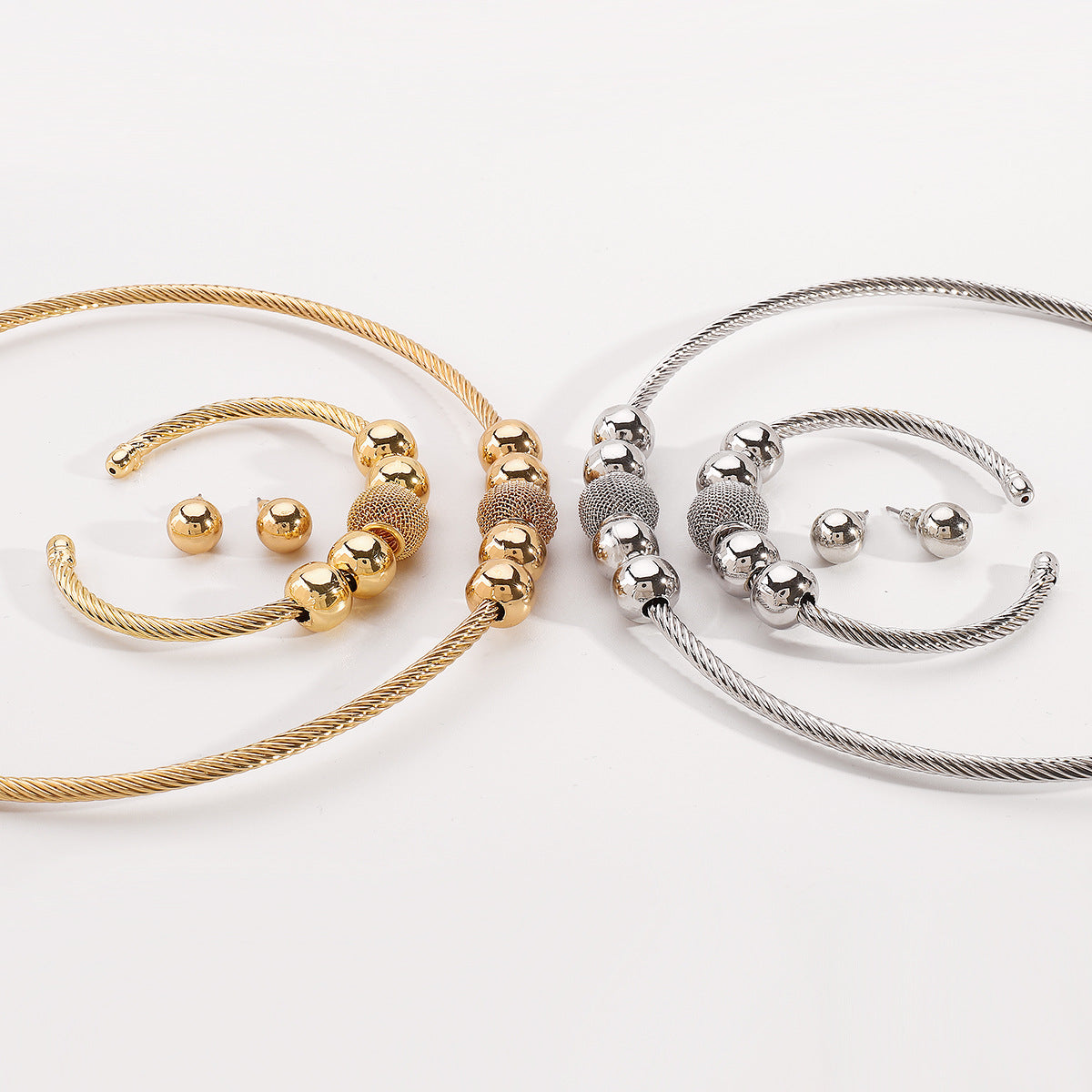Set di gioielli da donna minimalista vintage con perle tonde in metallo e finitura galvanizzata