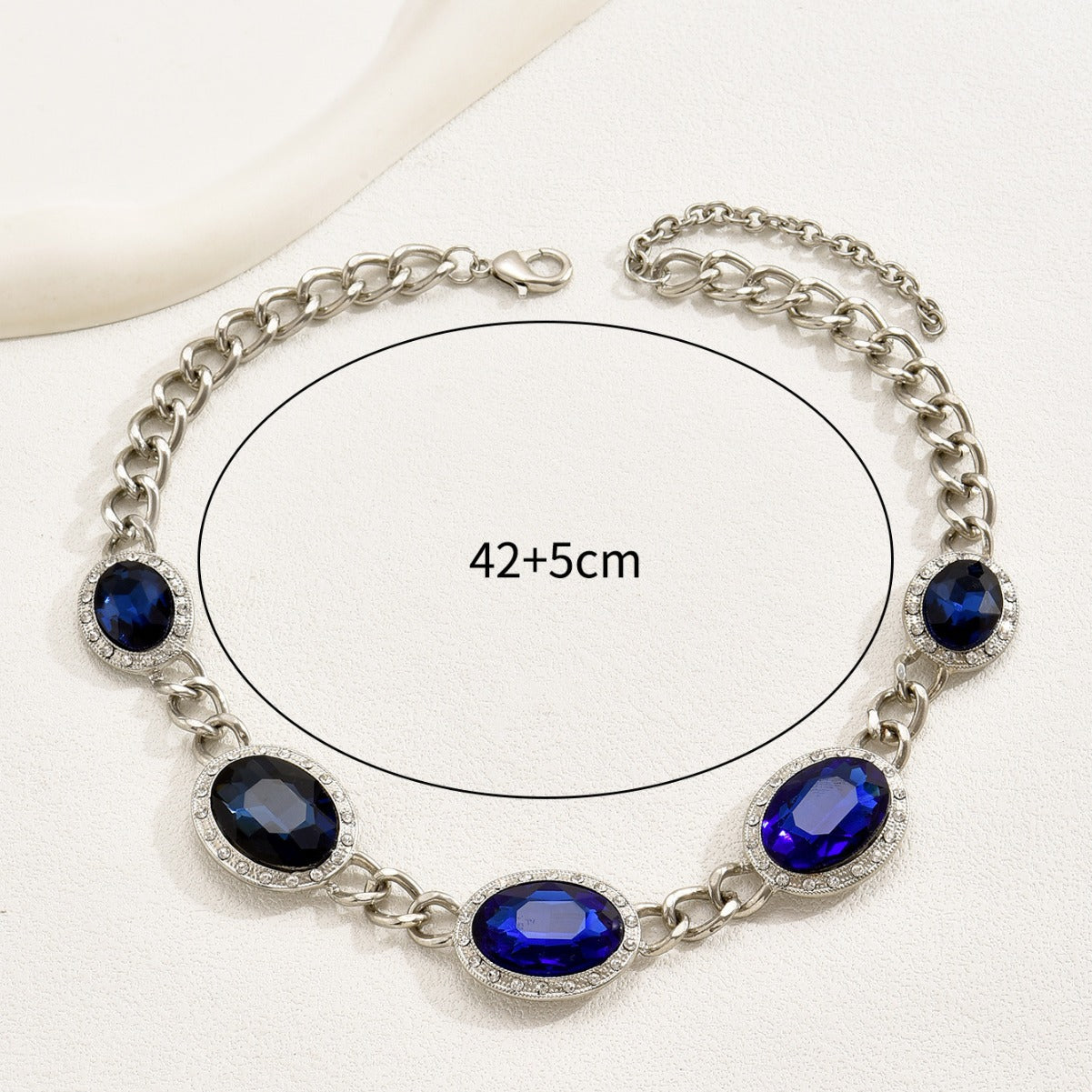 Collar con colgante geométrico en forma de rombo en U minimalista de moda para mujer con cadena de aleación y diamantes de imitación pavé