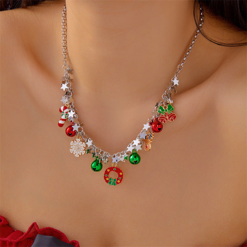 Collar temático navideño con dijes de copo de nieve y reno, colgante chapado en aleación de zinc para mujer, joyería festiva navideña