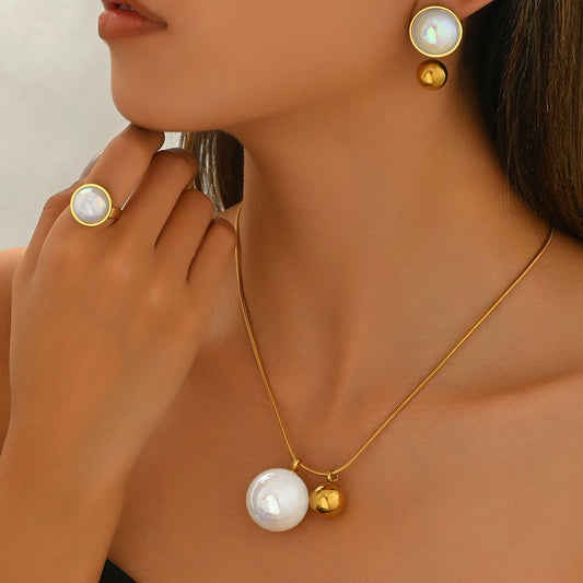 Set di collana orecchini anello alla moda geometrico da donna con intarsio in perle, gioielli in rame, medaglione e catena