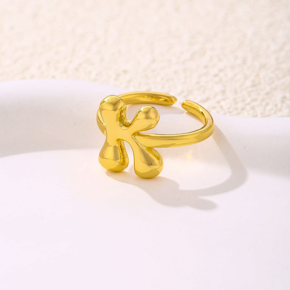 Anello da donna minimalista a forma di lettera in rame placcato oro Anello regolabile aperto Gioielli di lusso fatti a mano