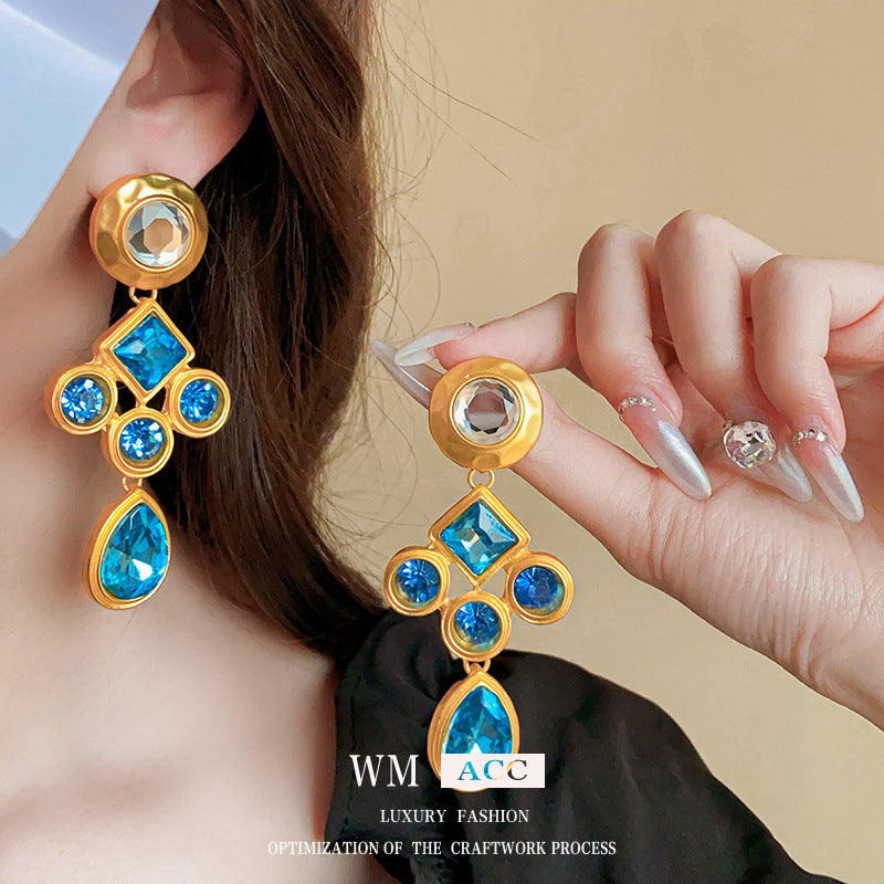Vintage Geometric Earrings with Rhinestone Inlay in Gold-Plated Metal for Women