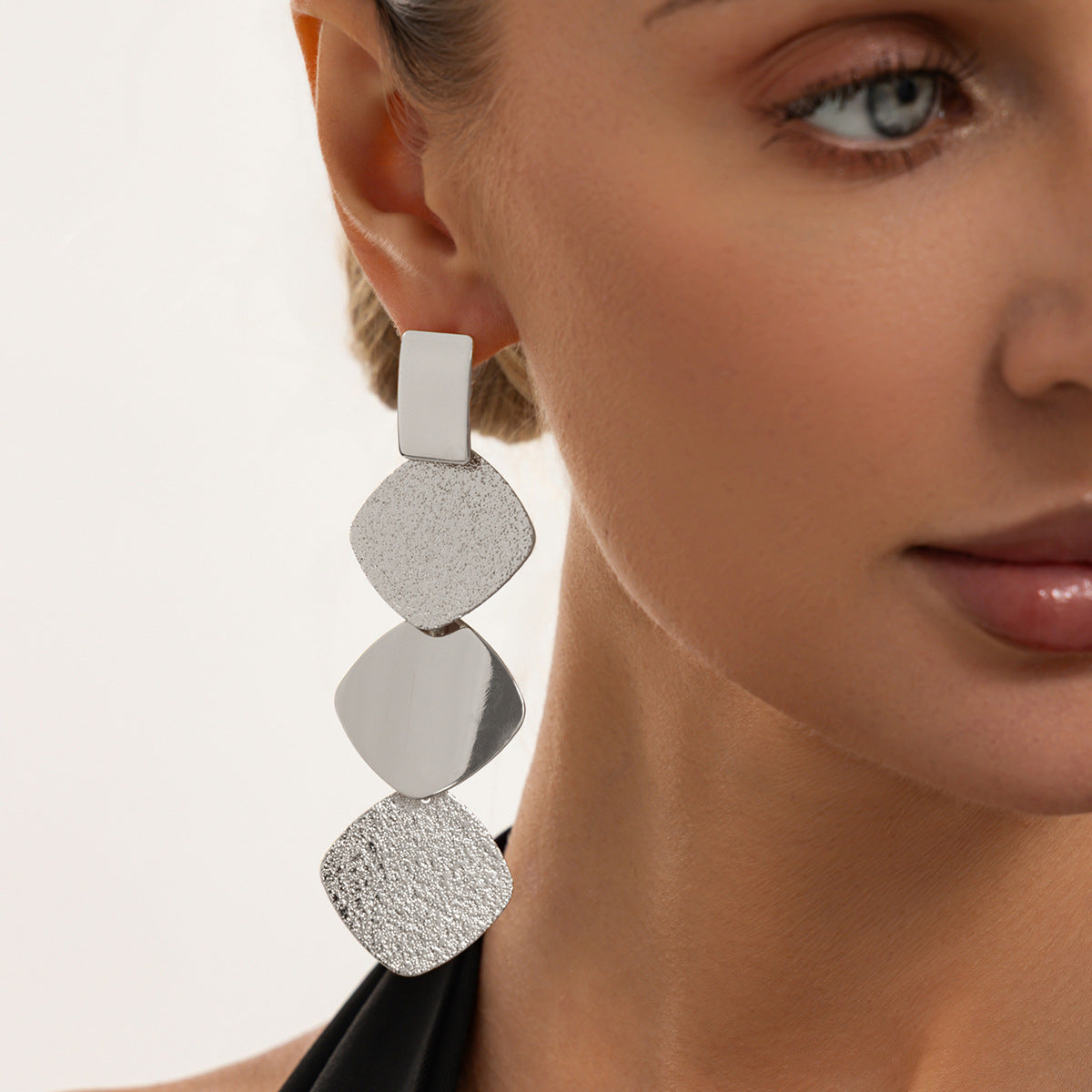 Minimalist Luxury Geometric Rhombus Plated Iron Earrings for Women