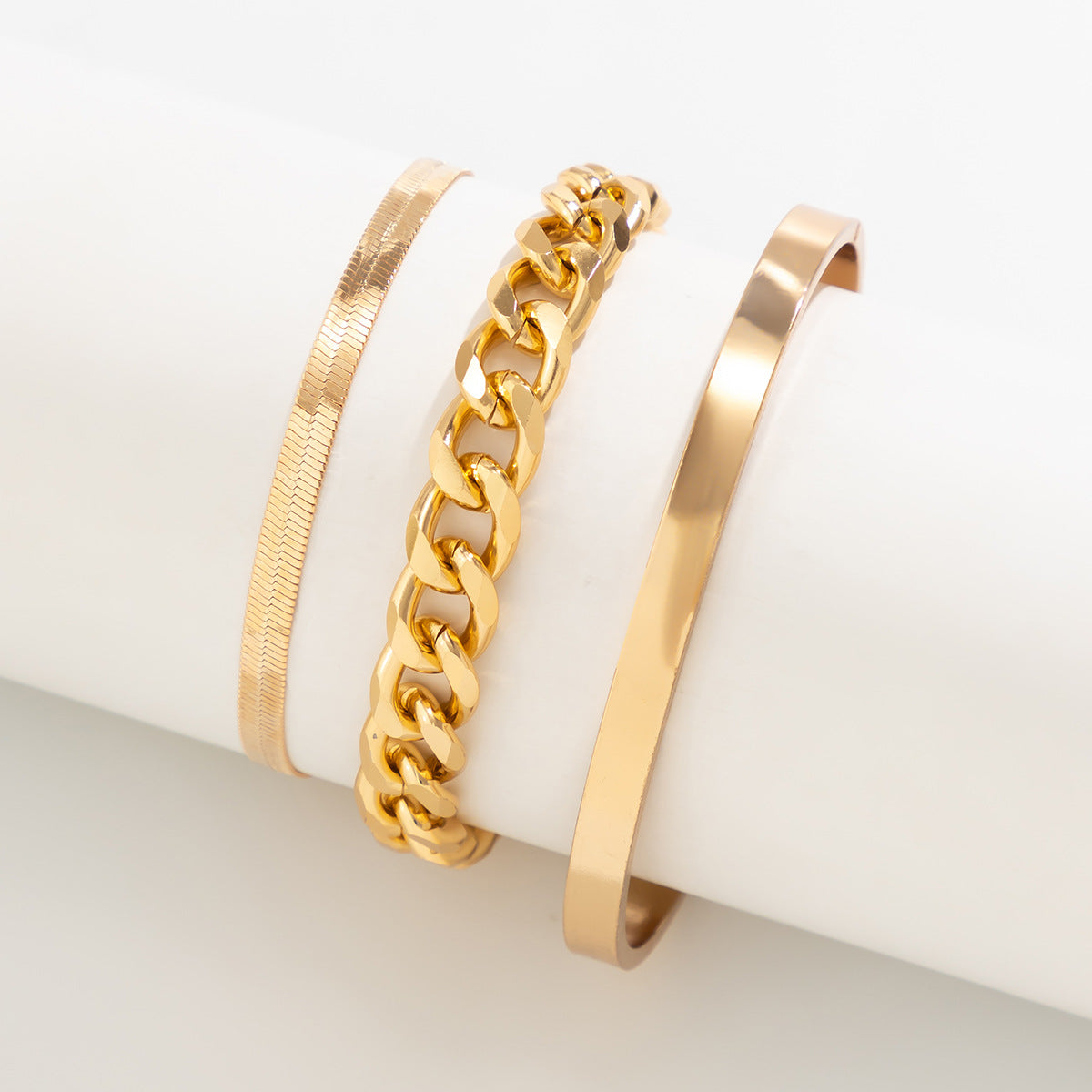 Geometric Ins Style Electroplated Metal Snake Chain Bracelet for Women with Dream Catcher and Octagram Charms