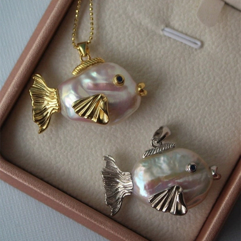 Vintage Animal-Shaped Copper Pendant Necklace with Clownfish and Koi Design, Gold-Plated Clavicle Chain