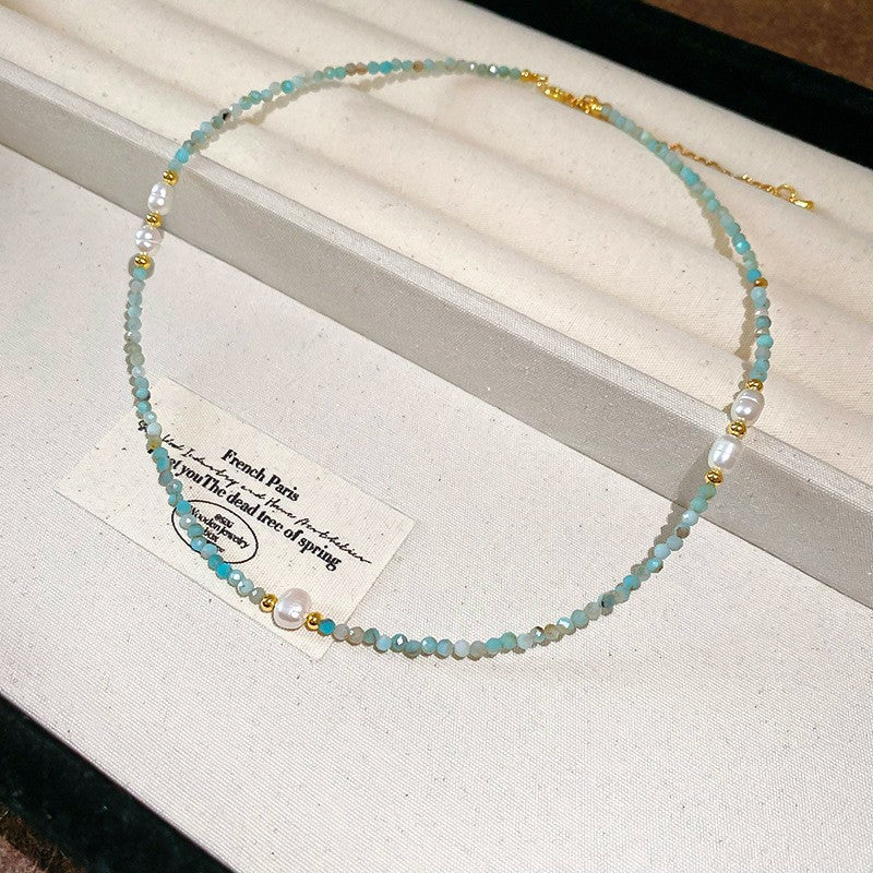 Collana Sweet Dopamine con perle barocche in lega di zinco con finitura placcata e ciondolo geometrico, delicata catena a clavicola da donna