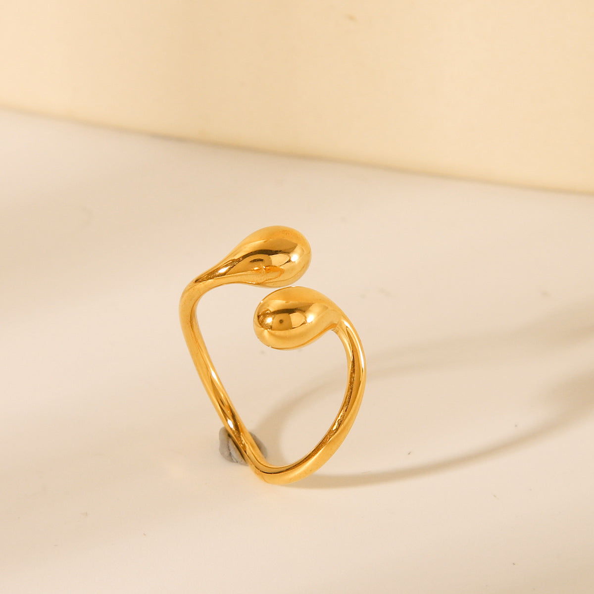 Anello geometrico Ins Style da donna in acciaio inossidabile placcato oro 18 carati con doppia goccia d'acqua