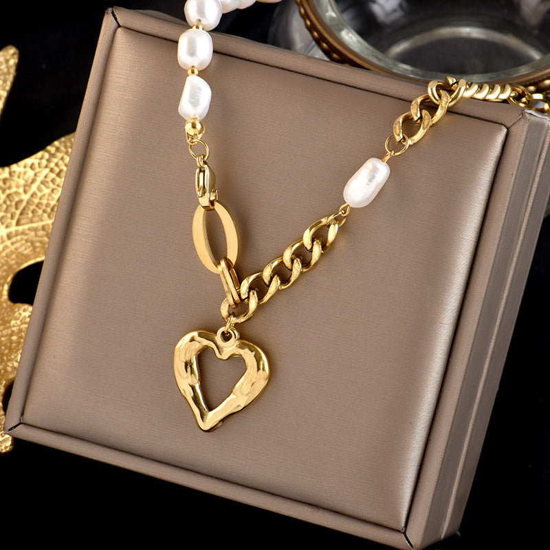 Minimalist Retro Titanium Steel Heart Pendant Necklace with Plated Finish for Women