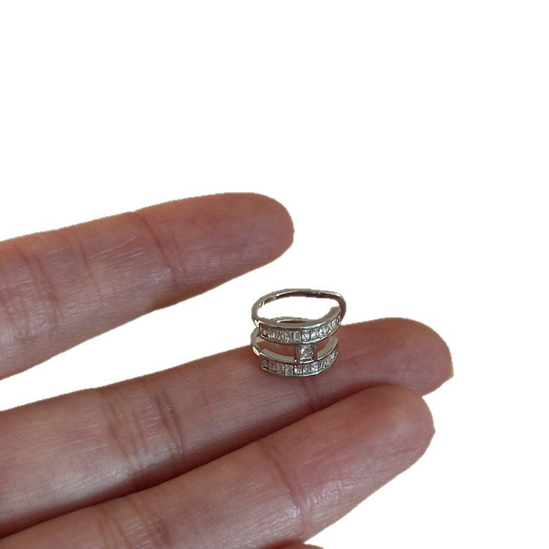 Pendientes de oreja con la letra H minimalista de lujo para mujer, aretes de cobre con circonita cúbica incrustada, clips de moda para uso diario