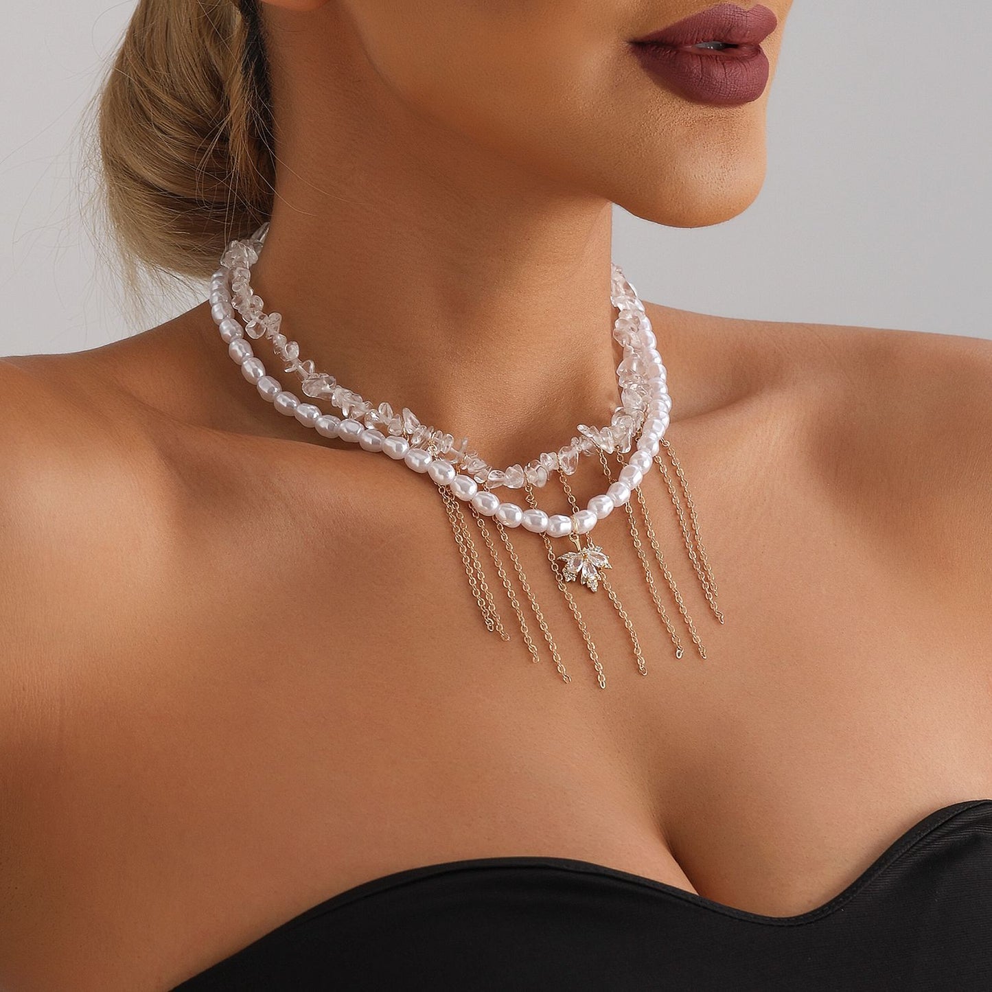 Trendy Fashion Collarbone Necklace for Women with Coconut Tree Pendant, Baroque Pearl Accents, Alloy Base, Electroplated Finish, Geometric Design