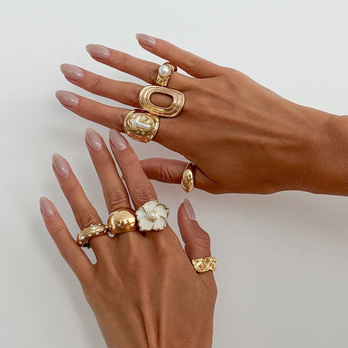 Exaggerated Floral Rhinestone Drip Oil Plated Zinc Alloy Ring for Women