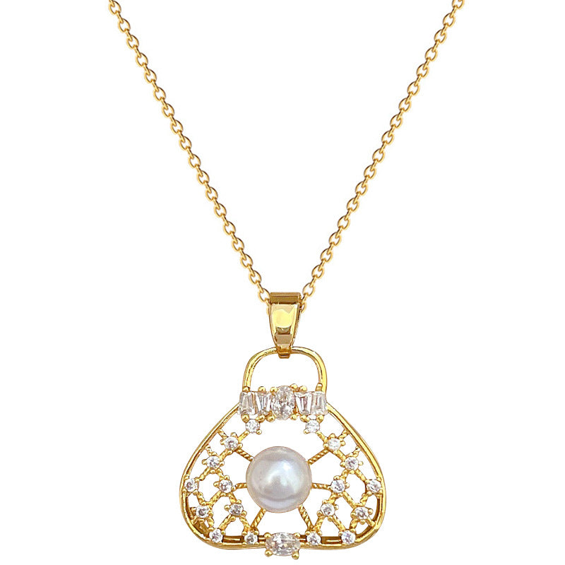 Collar con colgante de perlas huecas geométricas de lujo para mujer con cadena de acero de titanio e incrustaciones de diamantes de imitación
