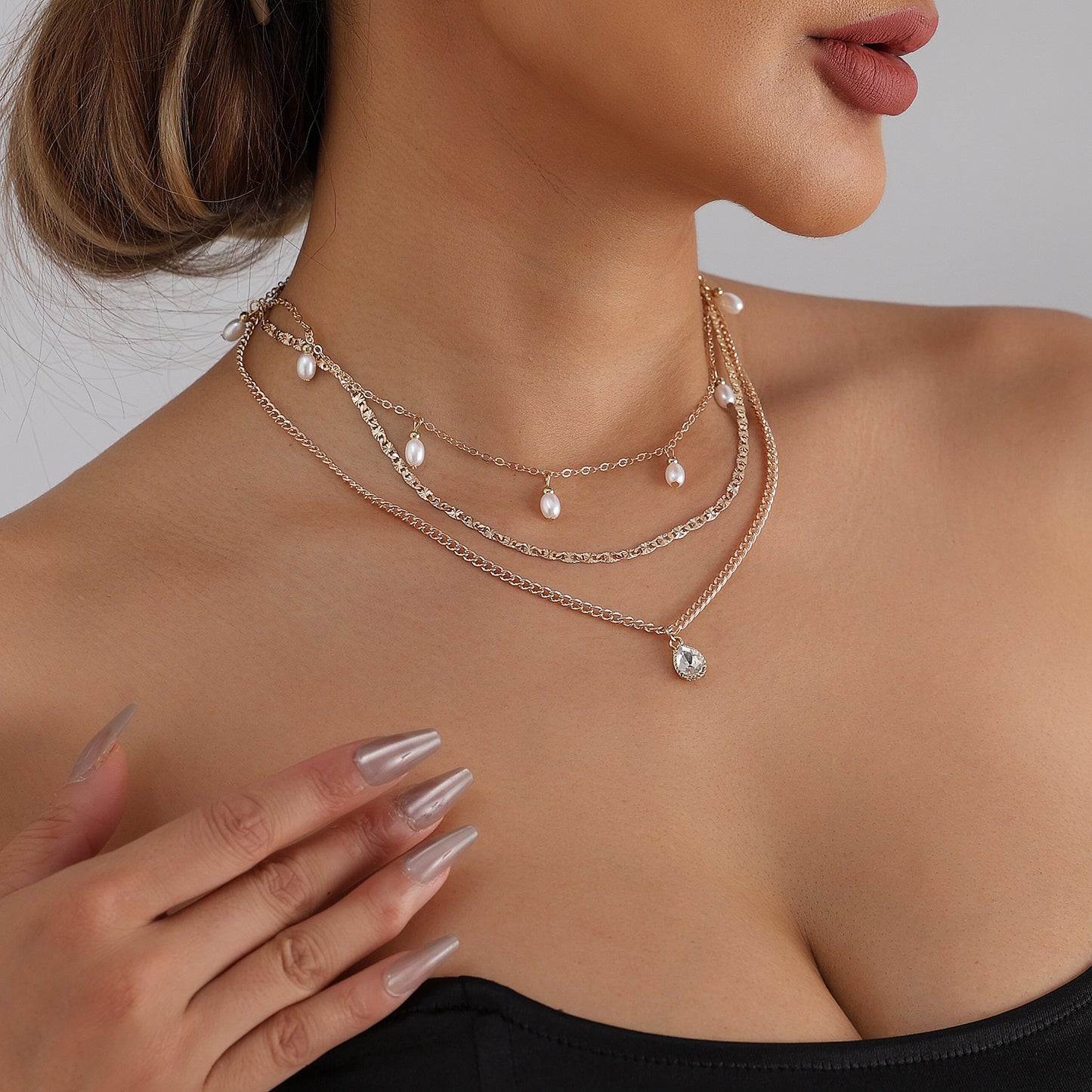 Elegant Multi-Layer Rhinestone and Faux Pearl Teardrop Heart Geometric Alloy Necklace for Women