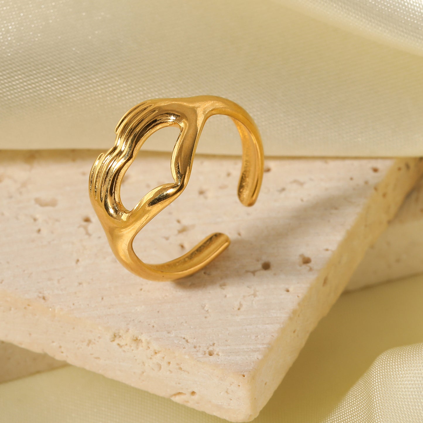 Minimalist Heart-Shaped Stainless Steel Ring with 18K Vacuum Gold Plating for Women