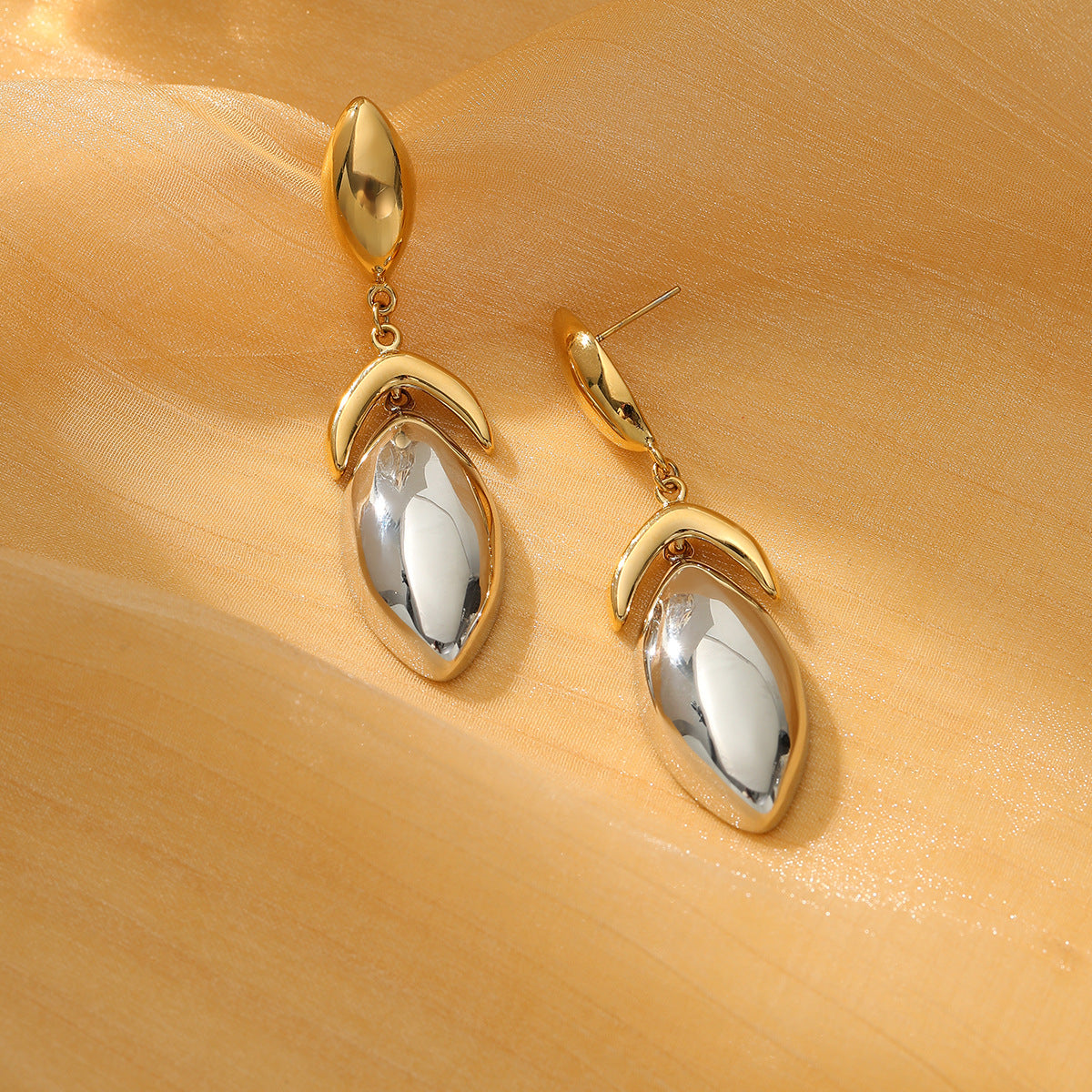 Minimalist Water-Drop-Shaped Titanium Steel Earrings for Women with Vacuum Plating Finish and Stainless Steel Posts