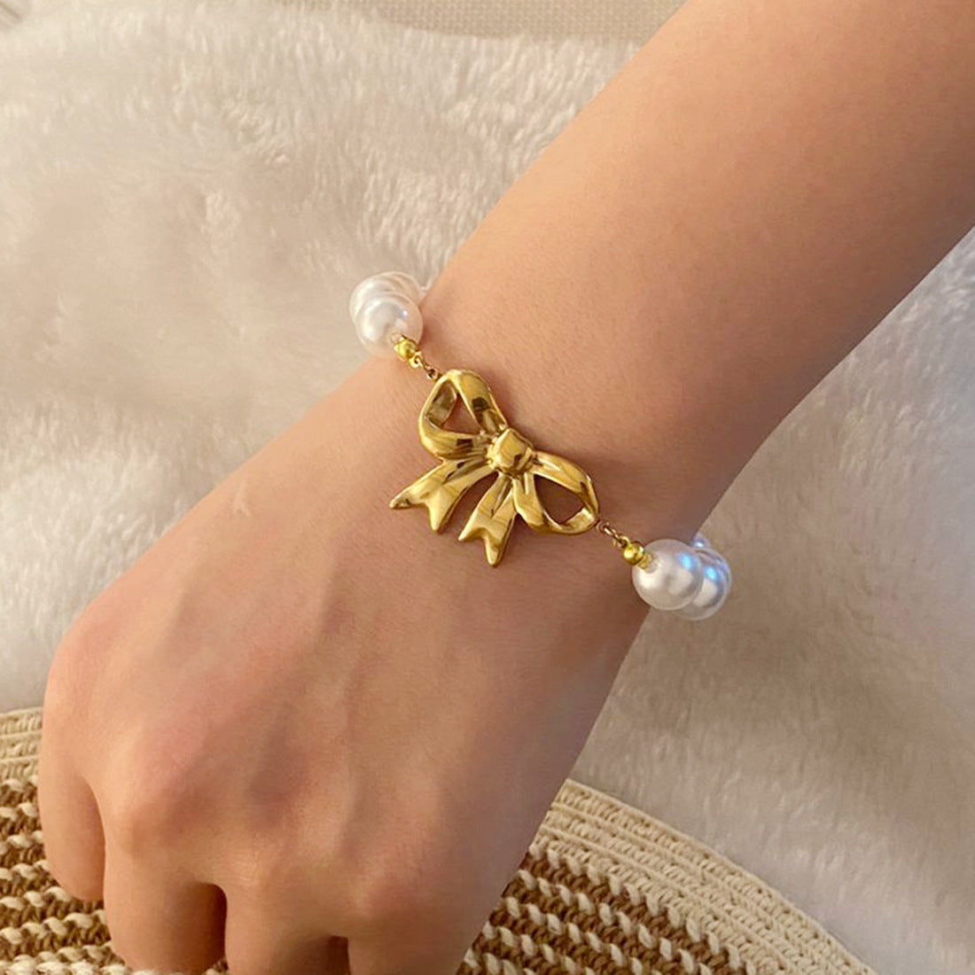 Collana con Ciondolo a Cuore alla Moda in Acciaio Inossidabile con Catena Doppia di Perle e Dettaglio Nappa da Donna