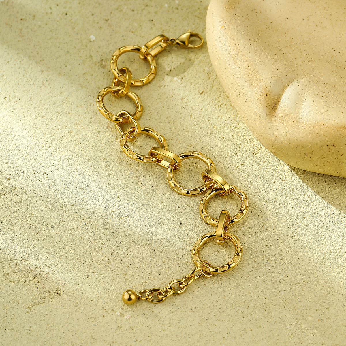 Conjunto de Joyería de Oficina de Moda para Mujer: Collar Redondo Minimalista de Acero de Titanio con Acabado Chapado