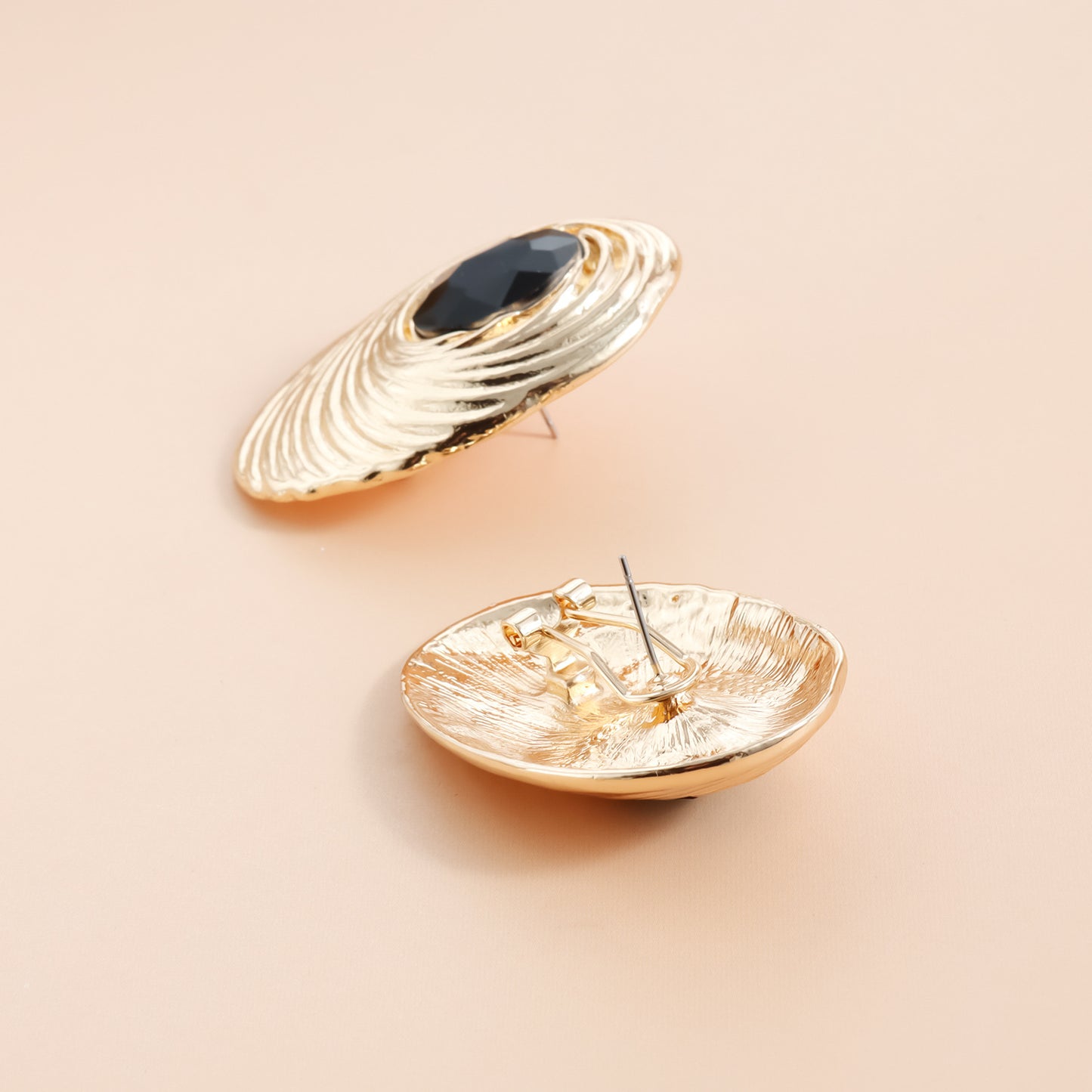 Vintage Textured Black Gold Oval Geometric Earrings for Women