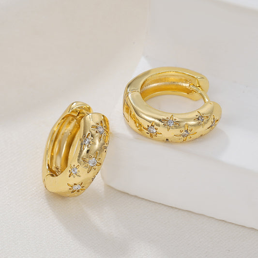 Pendientes de tuerca de circonita con hexagrama geométrico minimalista de cobre con baño de oro para mujer
