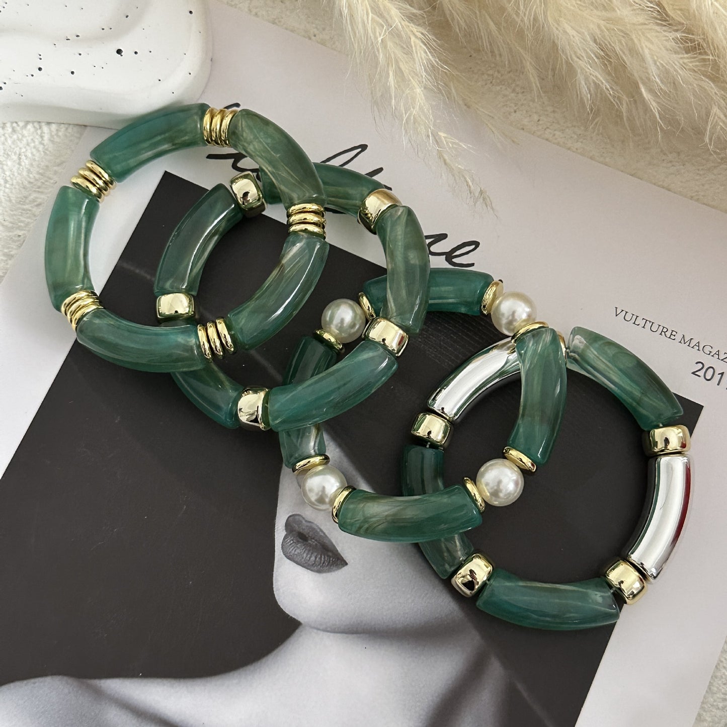 Fashion Vintage Geometric Acrylic Drip Oil Curved Tube Bracelet