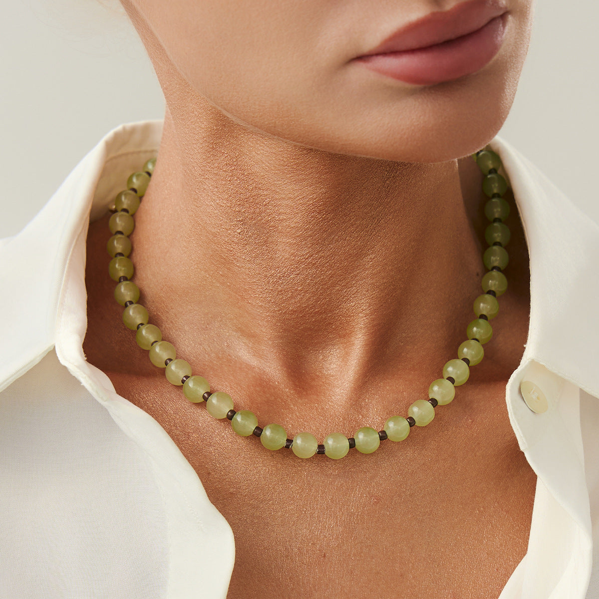 Collar de perlas redondas étnicas de colores con cuentas minimalistas para mujer, cadena de clavícula con cuentas de cristal