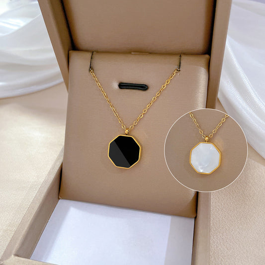 Collar con Colgante Hexagonal Minimalista de Acero Titanio con Baño de Oro para Mujer y Hombre