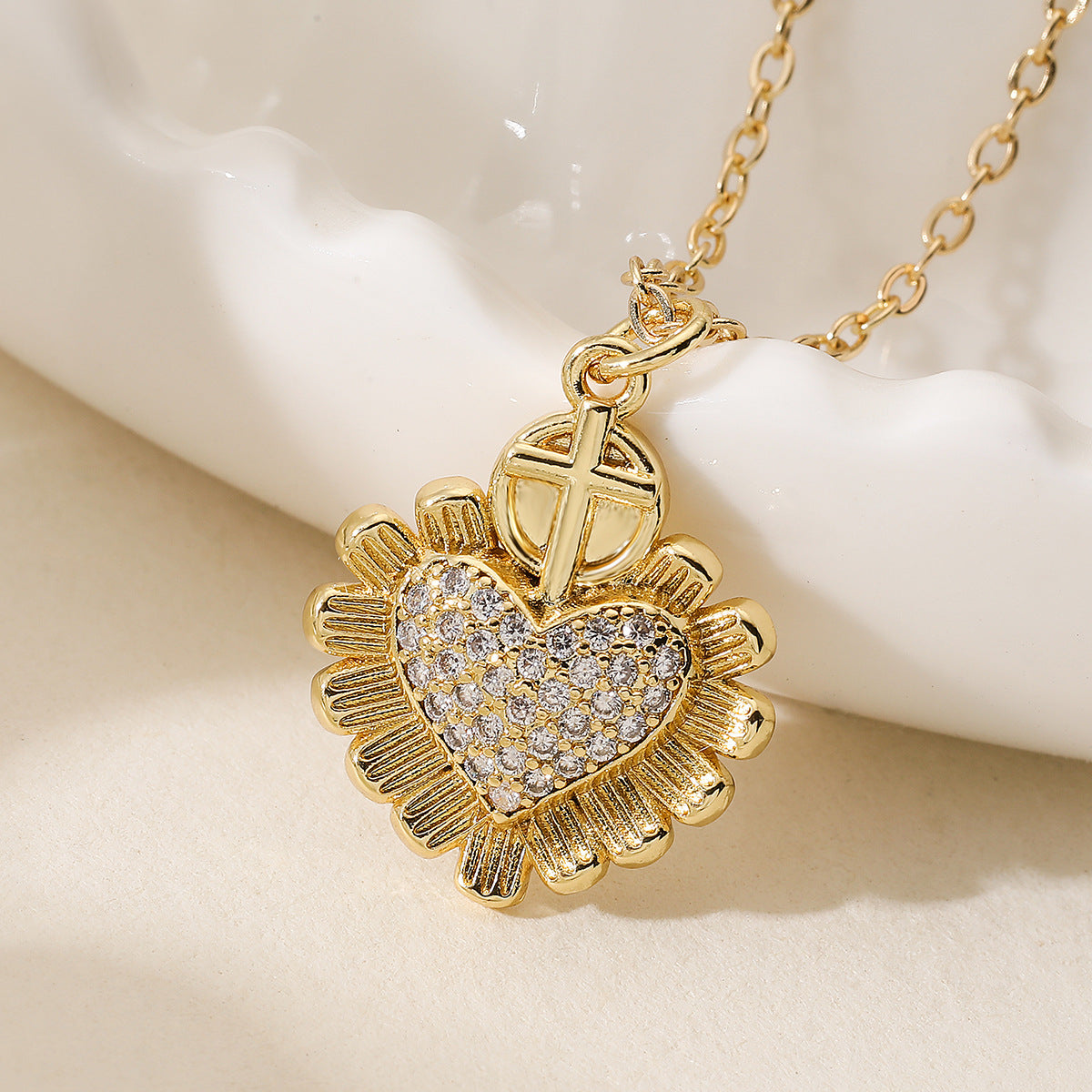 Minimalist 18K Gold Plated Brass Cross Heart Cubic Zirconia Pendant Necklace for Women