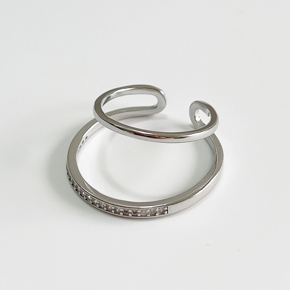 Orecchini Pendenti Minimalisti a Goccia Placcati Oro Bianco con Intarsi di Perle in Argento Sterling 925