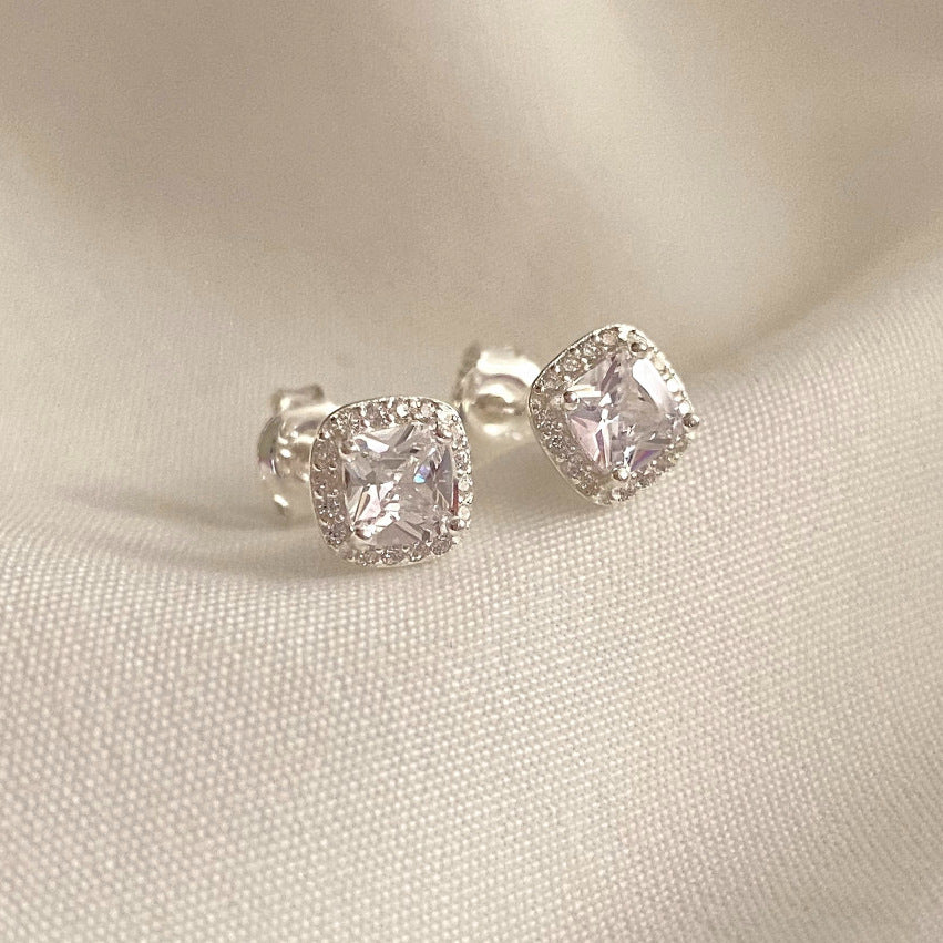 Pendientes Minimalistas de Zirconia Cuadrada Estilo Coreano en Plata de Ley 925 con Baño de Oro/Plata