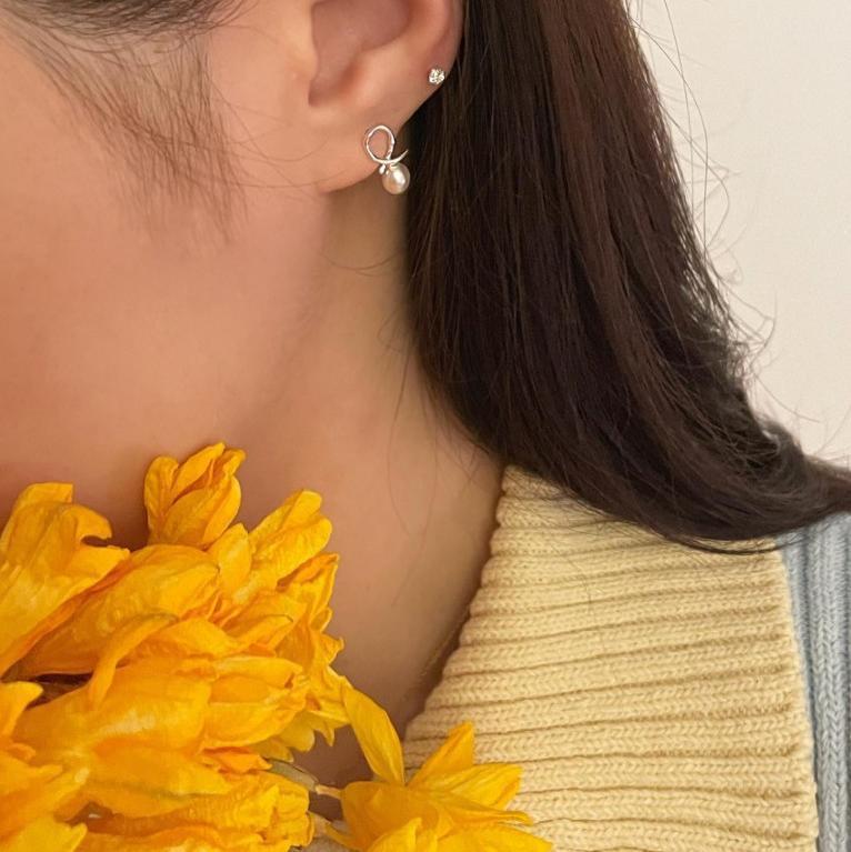 Sweet Ins-Style Waterdrop-Shaped 925 Sterling Silver Pearl Stud Earrings with Textured Natural Detail