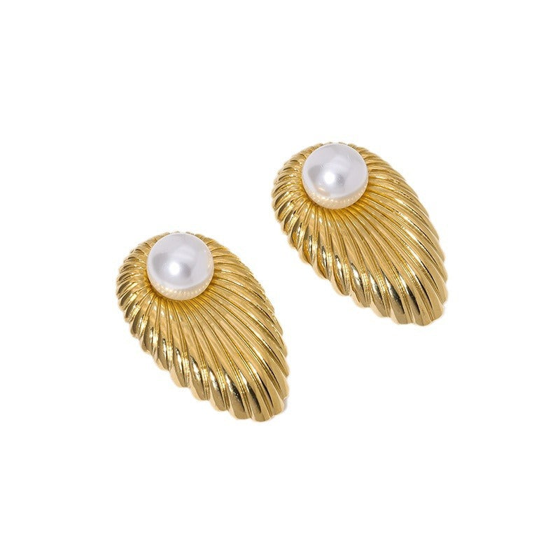Elegant French Vintage Style Titanium Steel Stud Earrings with Simulated Pearls and 18K Gold Plating for Women