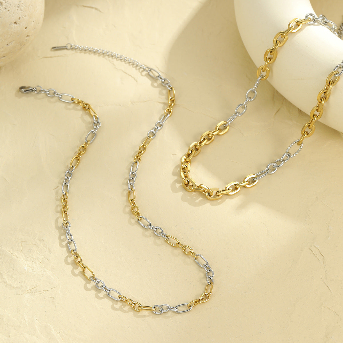 Juego de collar de acero inoxidable con diseño geométrico de moda, cadena en capas con baño de oro de 18 quilates para mujer