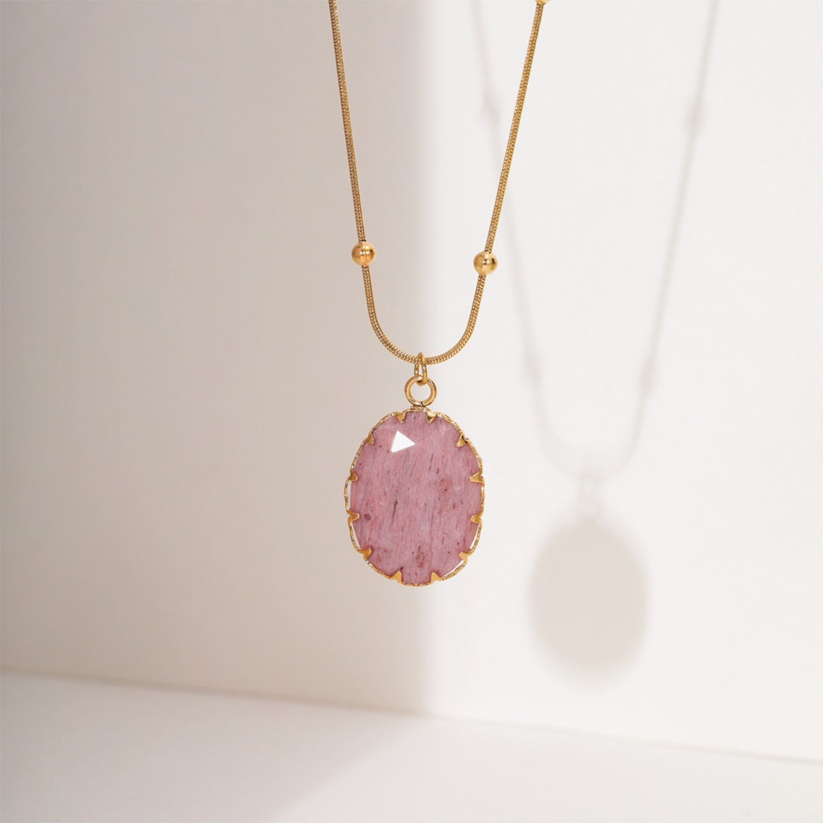 Vintage Minimalist Stainless Steel Pendant Necklace with Rhinestone Inlay for Women