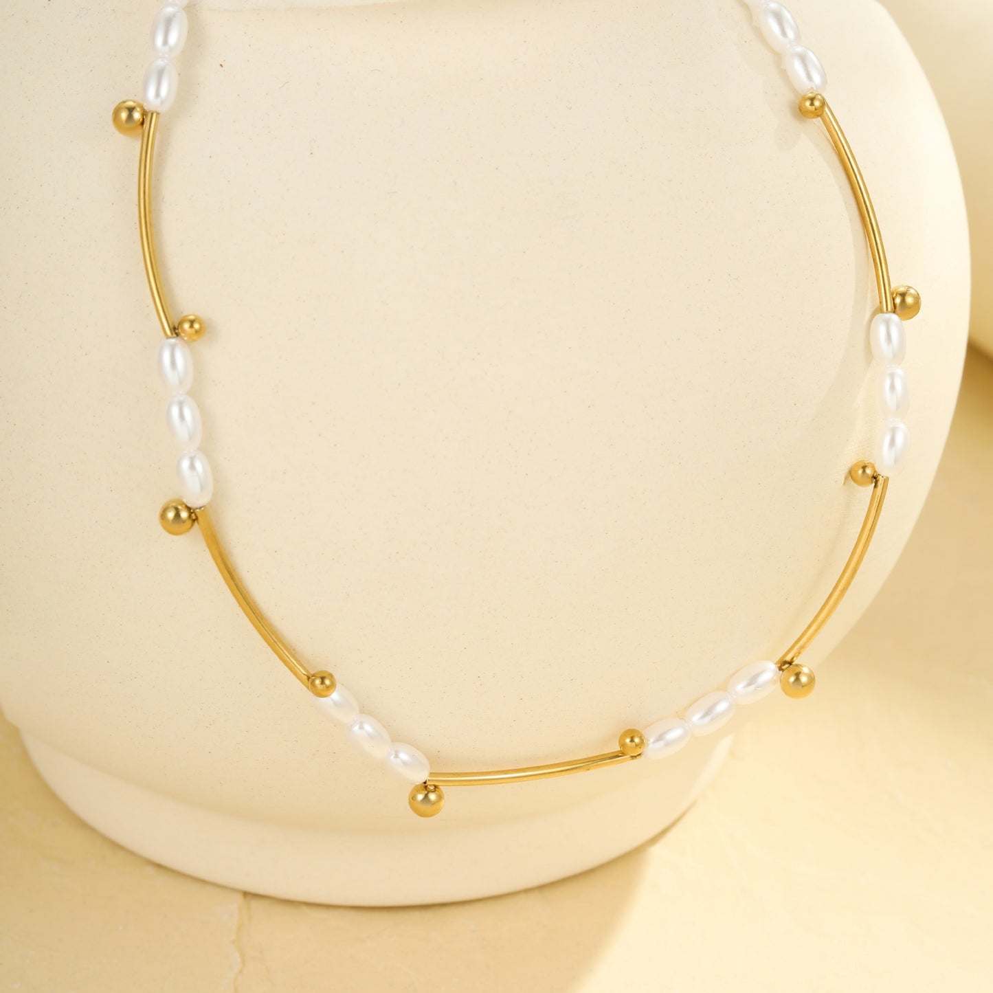 French Hepburn Style Elegant Baroque Imitation Pearl 18K Gold Plated Stainless Steel Geometric Necklace