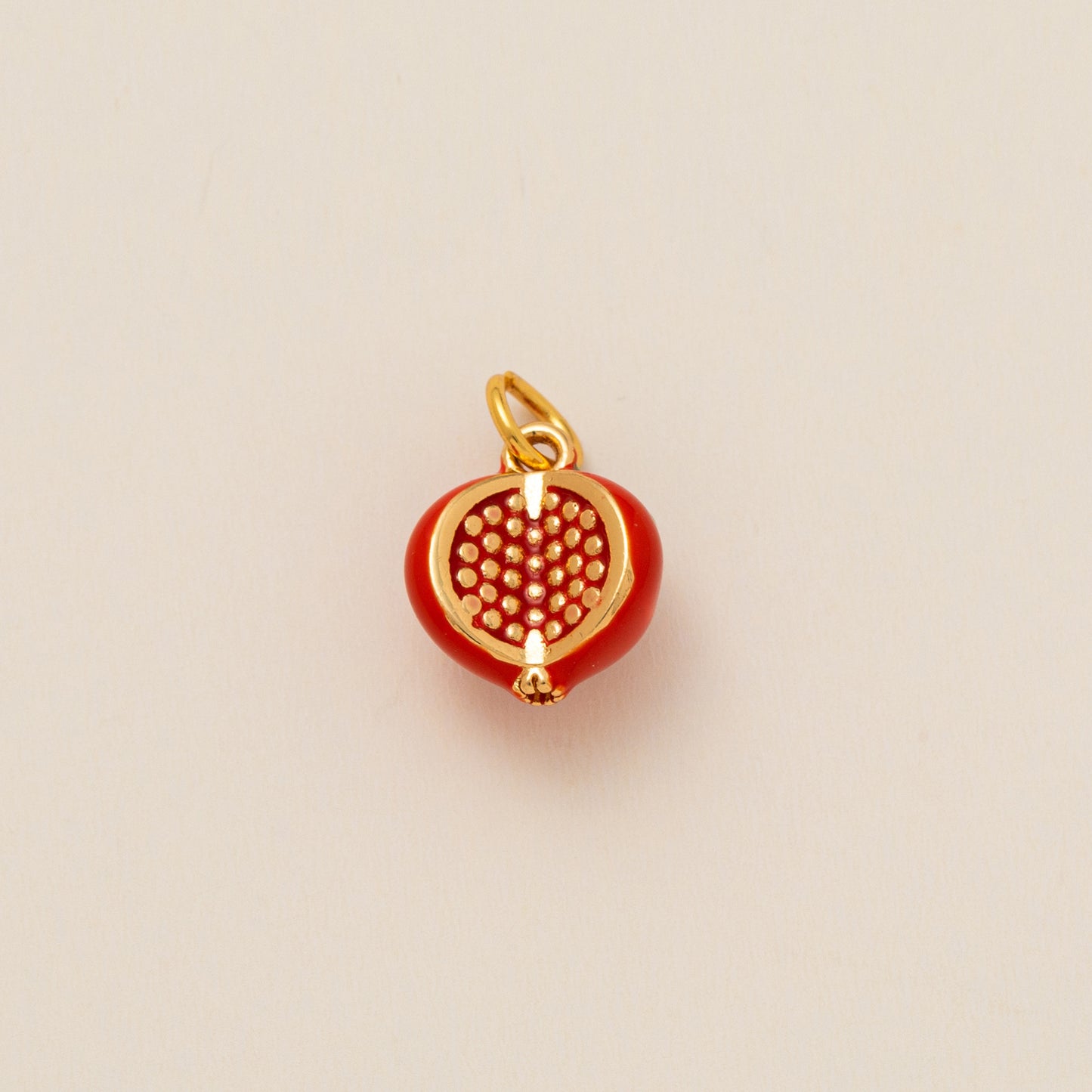 Minimalist Casual Fruit Pattern Plated Brass Pendant Necklace for Unisex