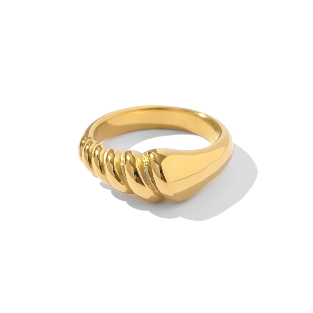 Anillo de acero inoxidable geométrico minimalista para mujer con acabado galvanizado