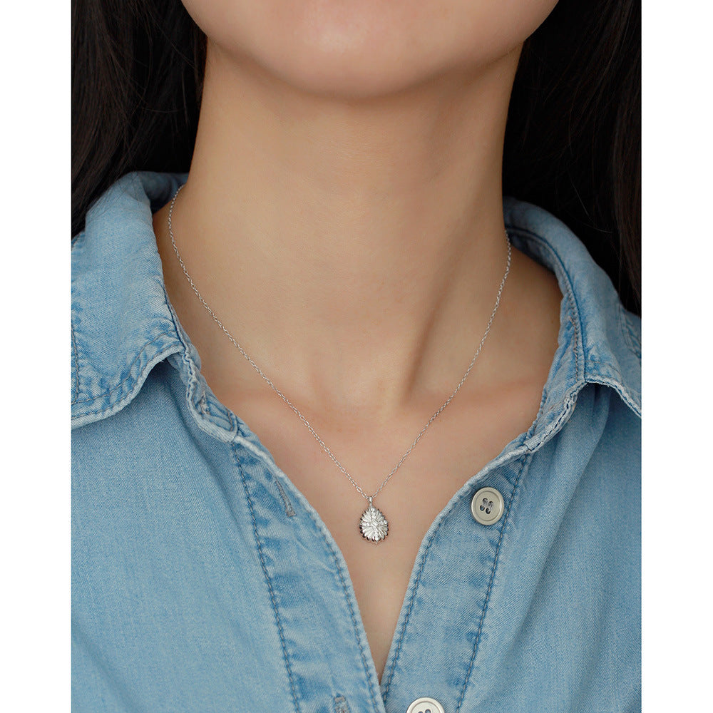 Collana da donna a forma di goccia minimalista placcata in argento sterling S925 con intarsi di strass