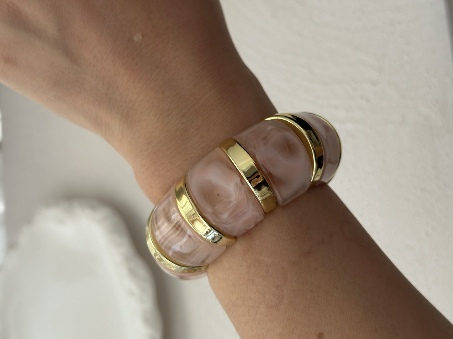 Casual Geometric Gradient Polka Dot Resin Drip Oil Bracelet
