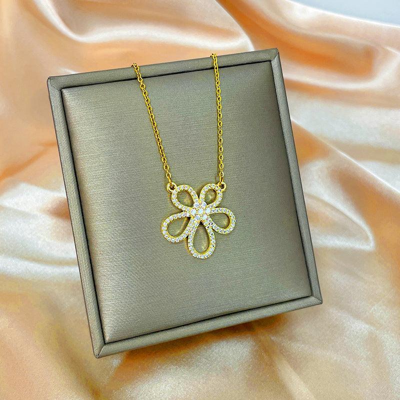 Minimalist Geometric Titanium Steel Necklace with Gold-Plated Copper Pendant and O-Chain for Women
