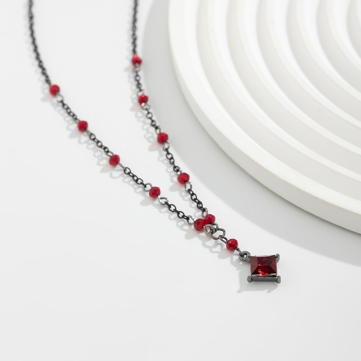 Collar de varias capas con colgante de cristal en forma de gota, estilo gótico oscuro dulce y atrevido, con acabado chapado, para mujer
