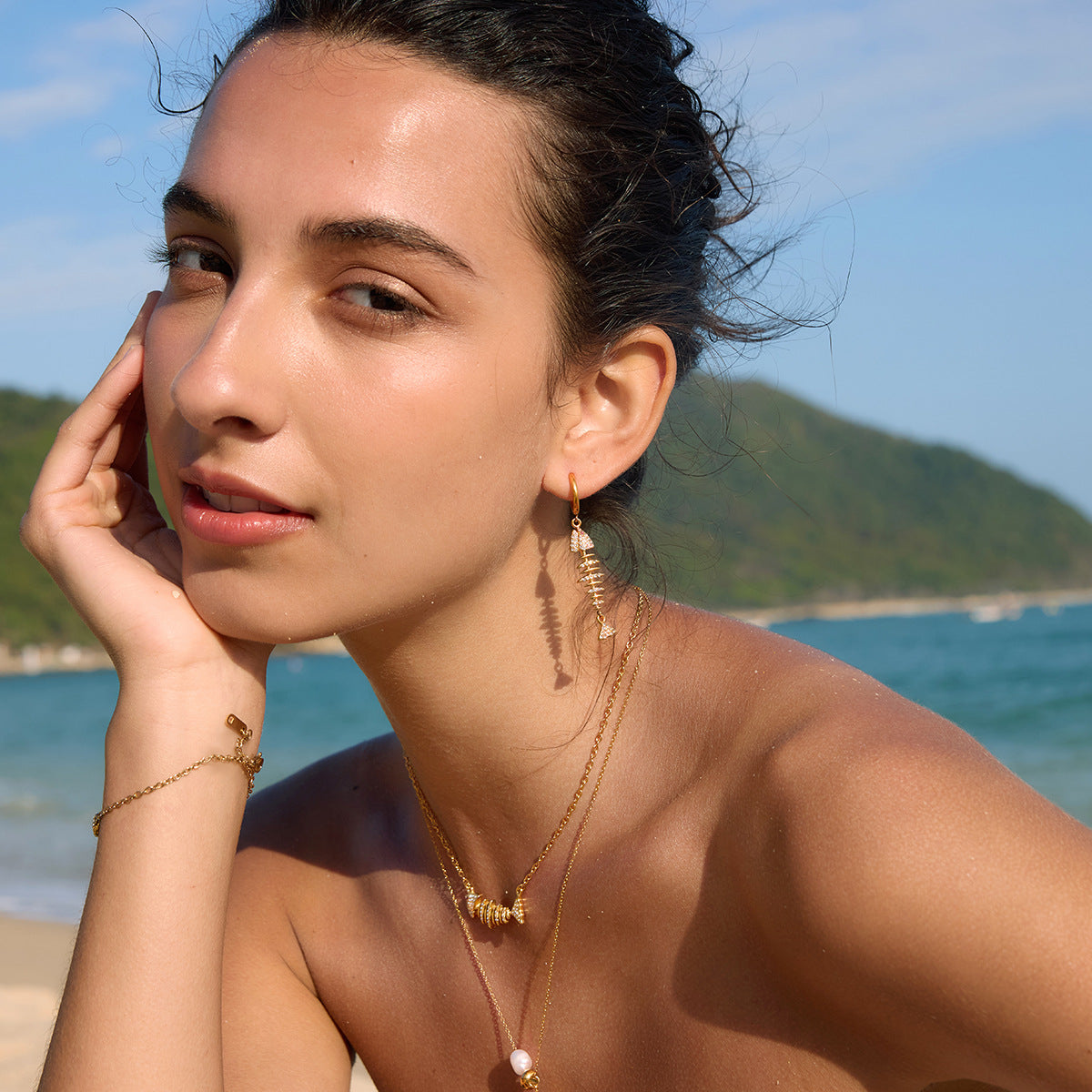 Minimalist Titanium Steel Fish Bone Pendant Necklace and Earring Set Gold Plated Stainless Steel Jewelry for Women