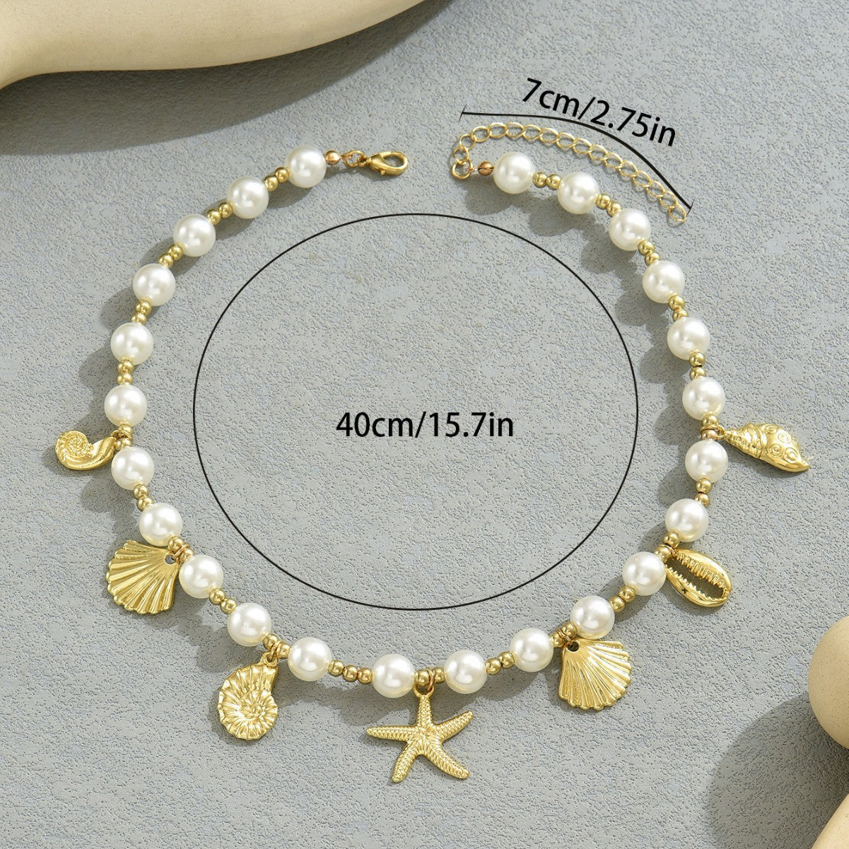Collana da donna in lega di zinco a forma di stella ispirata all'oceano con intarsio di perle, pendente geometrico a conchiglia su catena classica