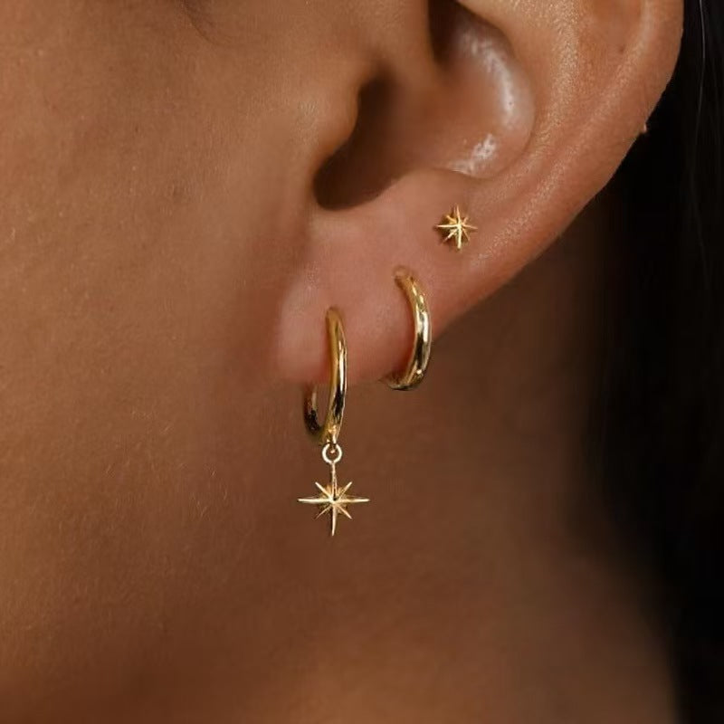 Orecchini Asimmetrici a Stella e Forma Geometrica con Zirconi, Base in Rame Galvanizzato, Perni in Oro 14K, Accessorio Moda Unisex