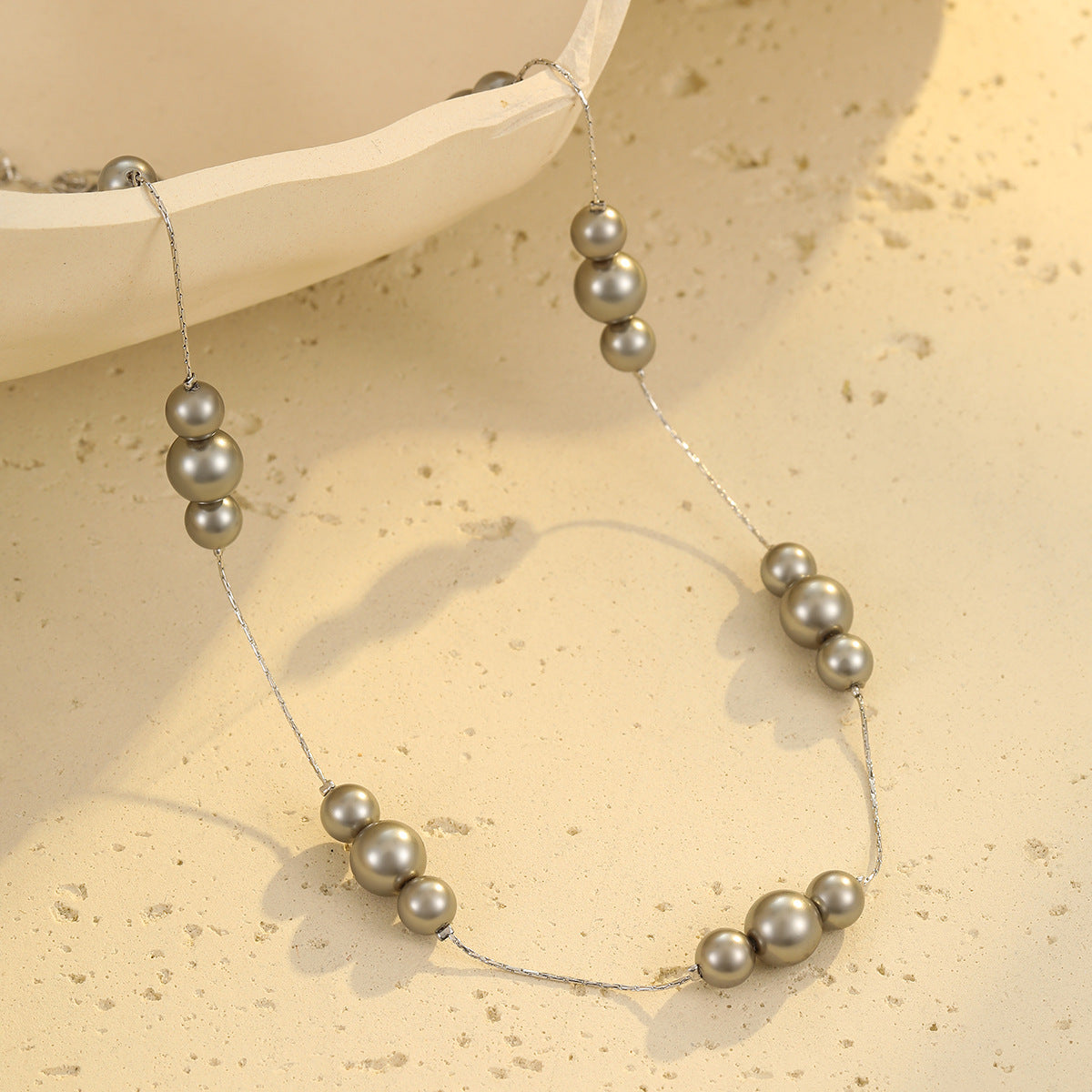 Collar minimalista geométrico de acero inoxidable chapado para mujer con longitud ajustable