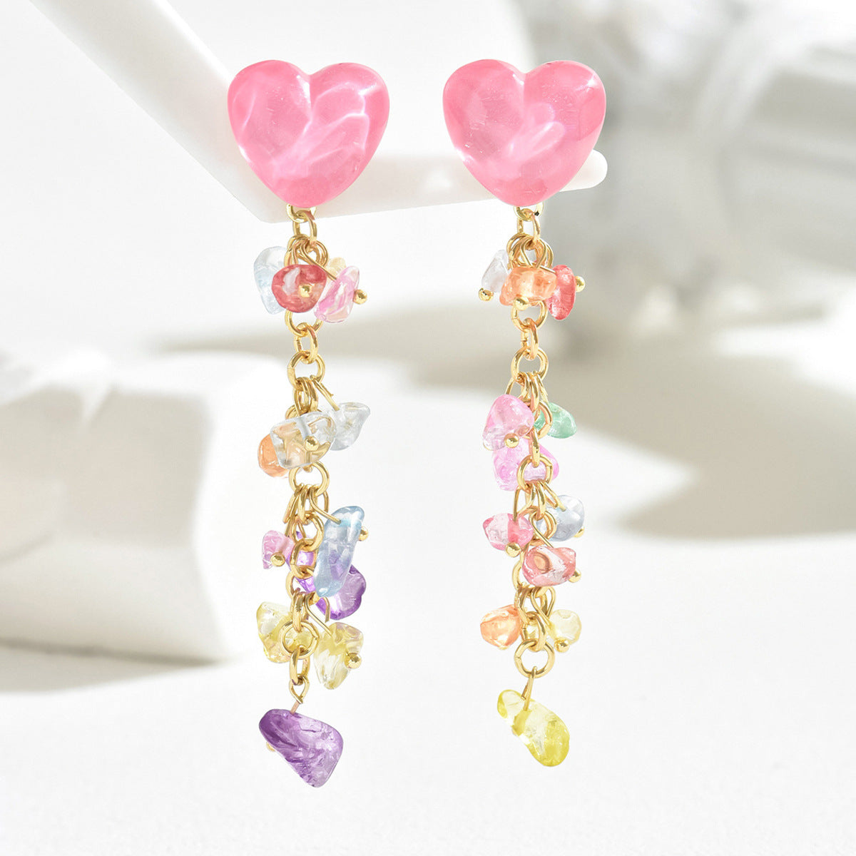 Pendientes de resina con forma de corazón minimalista y dulce para mujer con incrustaciones de cristal y postes de acero inoxidable