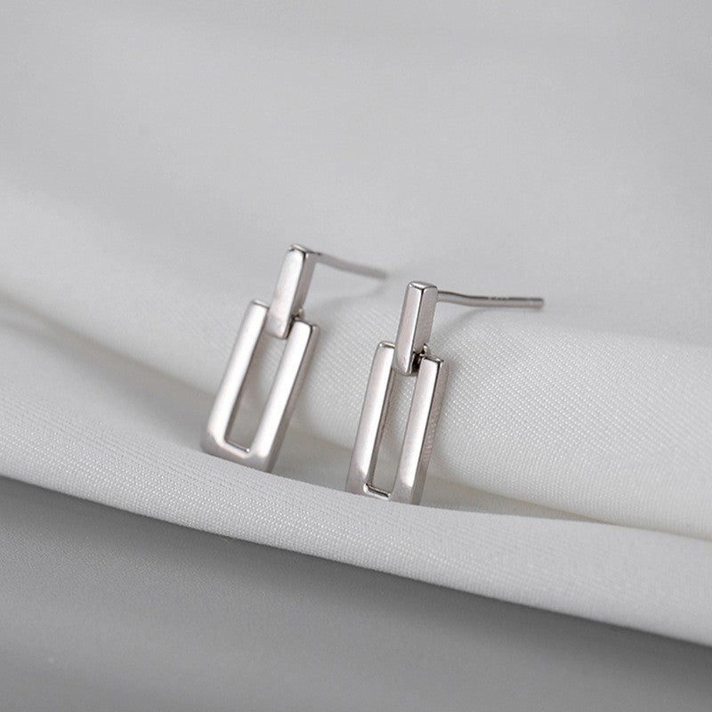 Aretes Geométricos Minimalistas de Cobre con Acabado Chapado para Mujer Pendientes Modernos y Versátiles